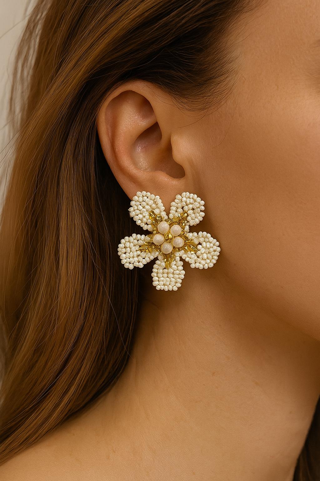 White flower Earrings